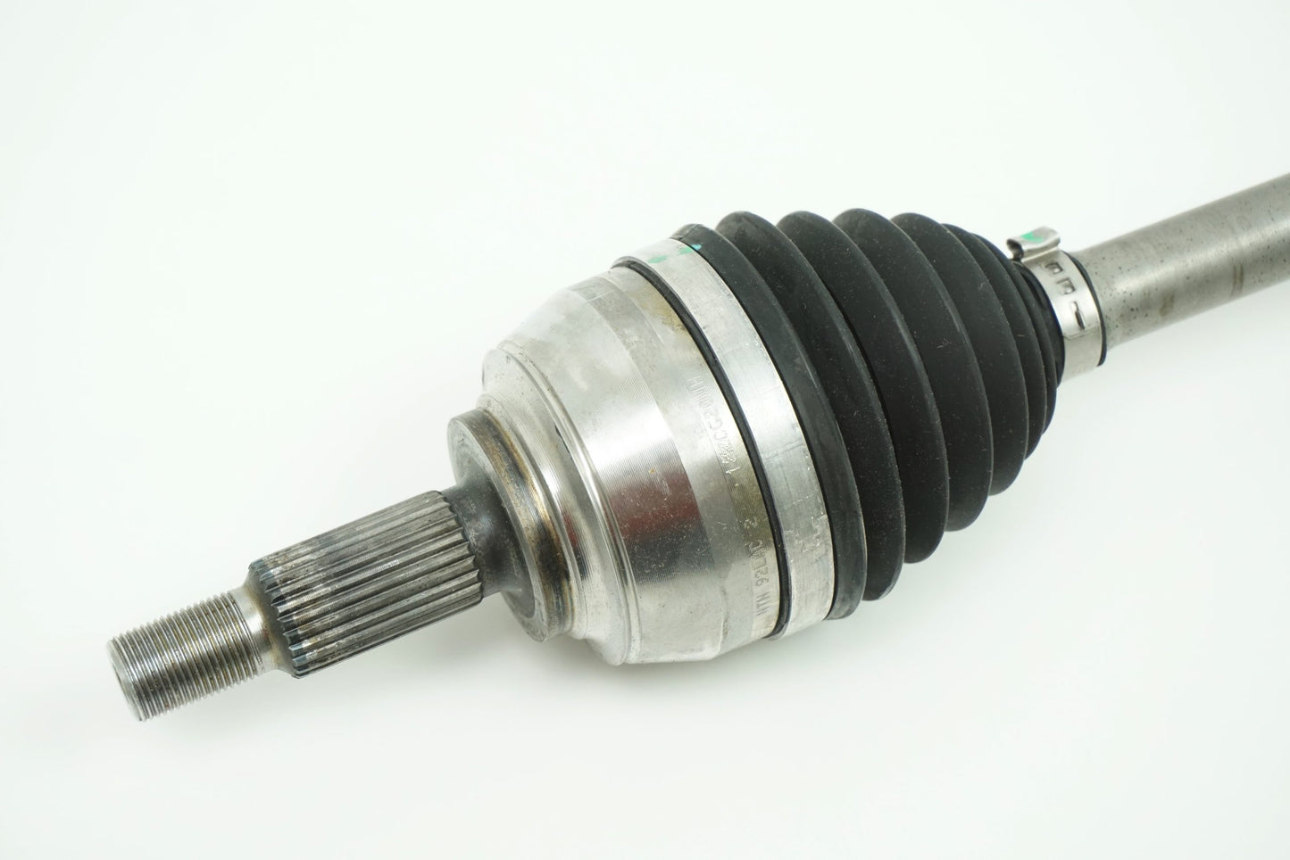 Pièce d'origine Arbre de transmission avant gauche pour Renault Clio III 7701187718