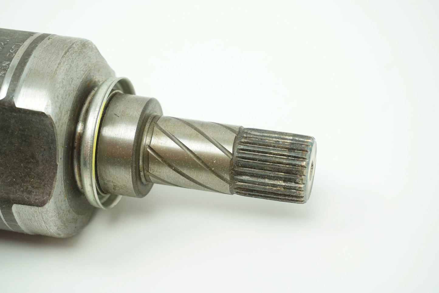 Pièce d'origine Arbre de transmission avant gauche pour Renault Clio III 7701187718