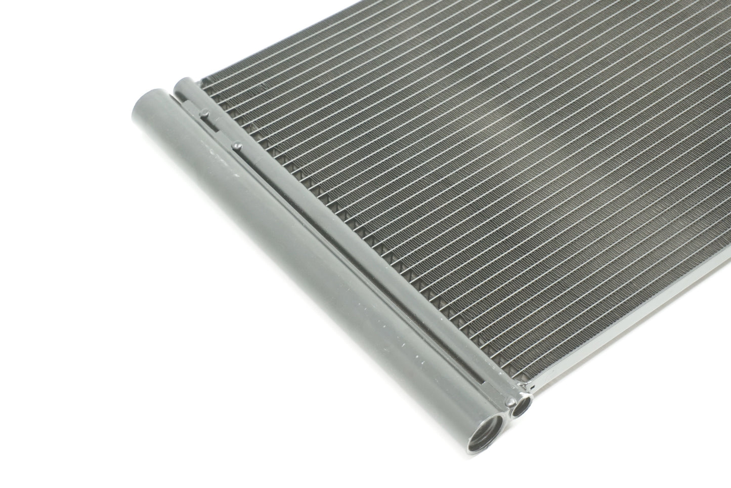 Pièce d'origine Condenseur de climatisation pour Renault Trafic III 8660006075