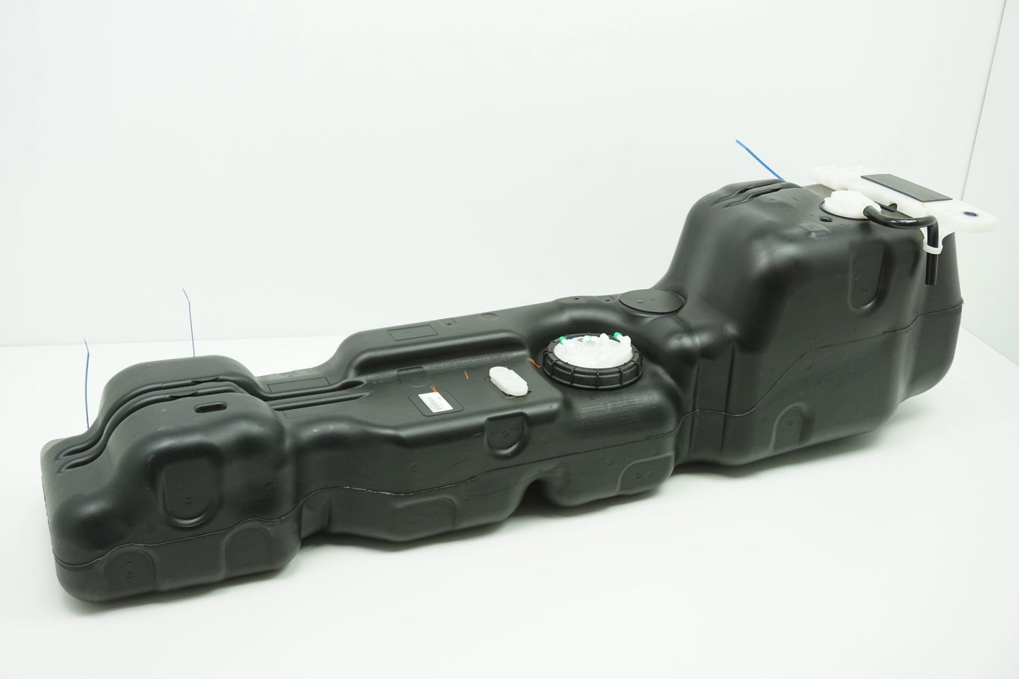 Pièce d'origine Réservoir de carburant 100 litres pour Renault Master III 172033013R