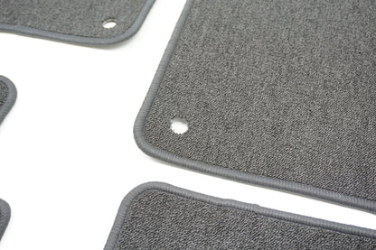 Pièce d'origine Tapis de sol en velours pour Renault Laguna II 7711229431
