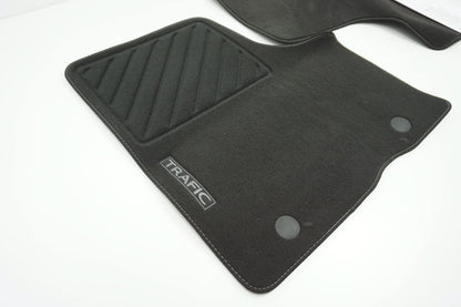 Pièce d'origine Tapis de sol en velours pour Renault Trafic III 8201437615