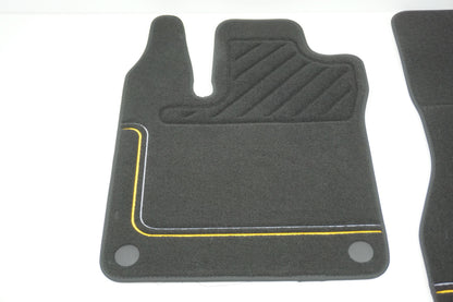 Pièce d'origine Tapis de sol en velours pour Renault Twingo III 8201723560