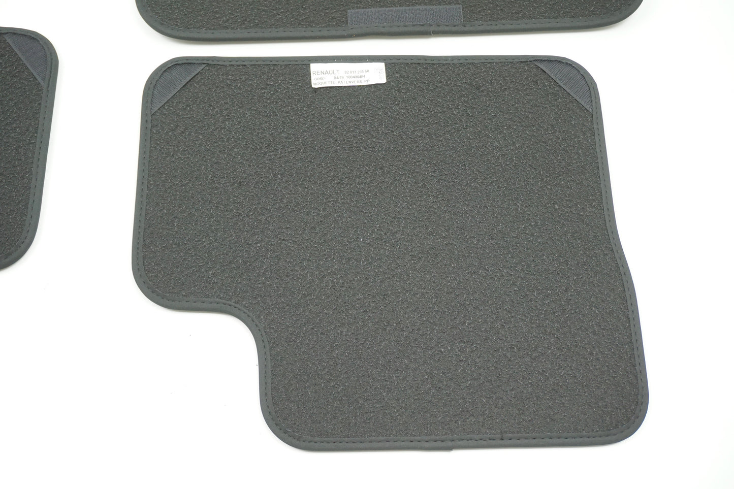 Pièce d'origine Tapis de sol en velours pour Renault Twingo III 8201723560