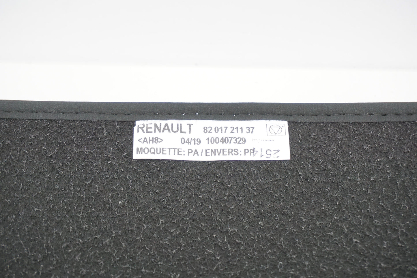 Pièce d'origine Tapis de sol en velours pour Renault Twingo III 8201721137