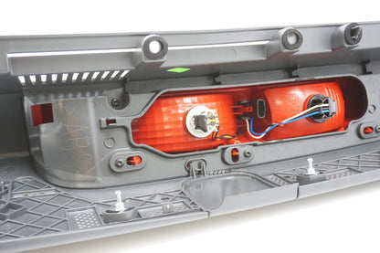 Pièce d'origine Feu arrière gauche pour Renault Trafic Nissan Primastar 265A60119R