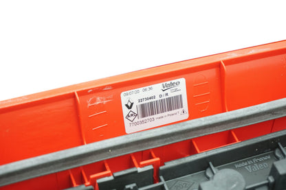 Pièce d'origine Feu arrière droit pour Renault Master II 7700352703
