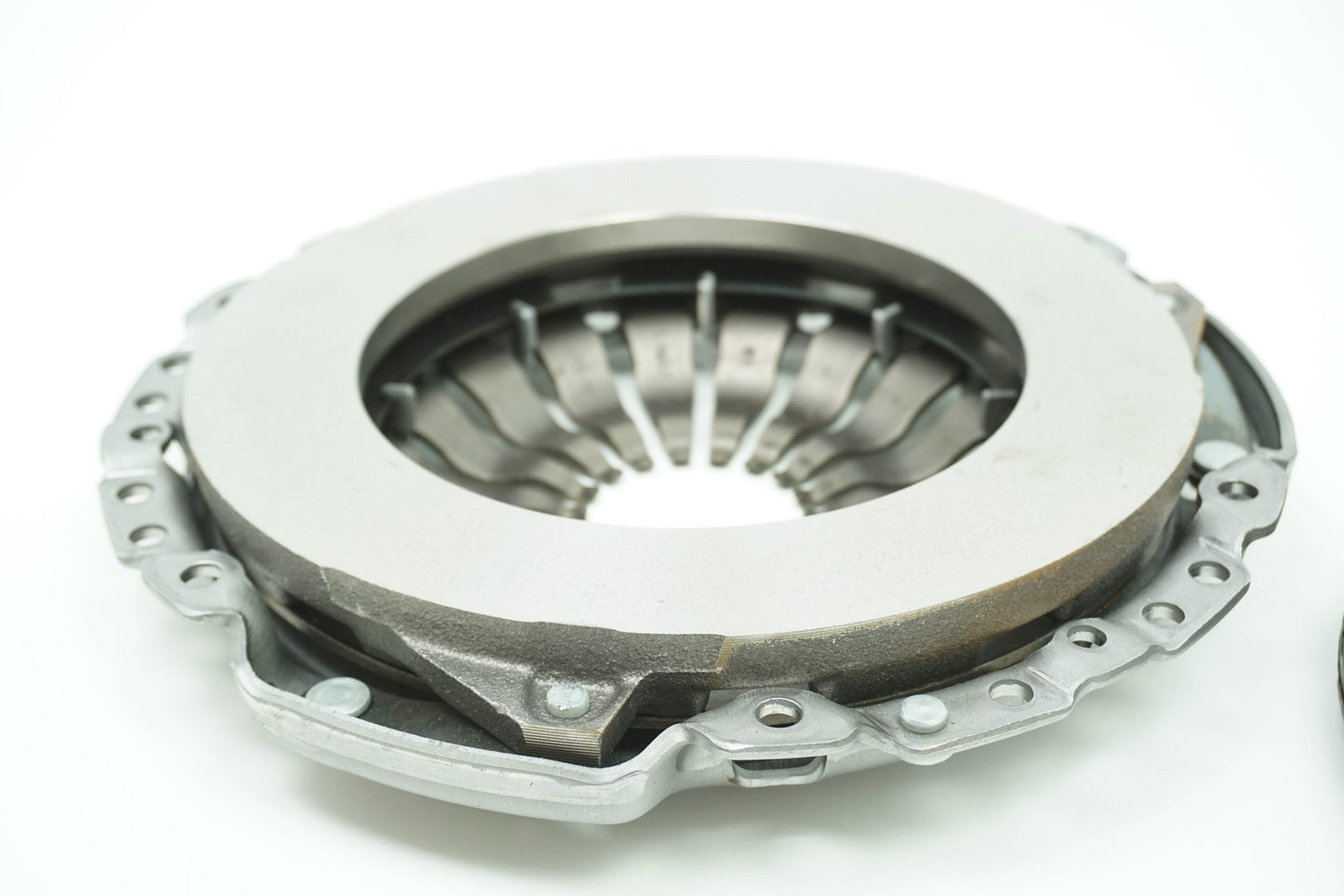 Pièce d'origine Kit d'embrayage pour Renault Clio IV 302055016R