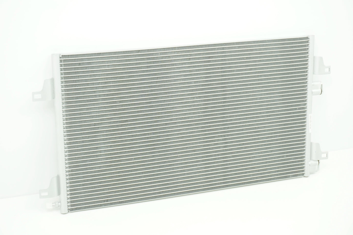 Pièce d'origine Condenseur de climatisation pour Renault Laguna Vel Satis 8660003640