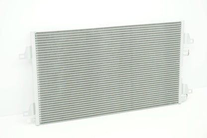 Pièce d'origine Condenseur de climatisation pour Renault Laguna Vel Satis 8660003640