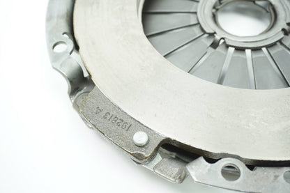 Pièce d'origine Kit d'embrayage pour Renault Master III Opel Movano 302052641R