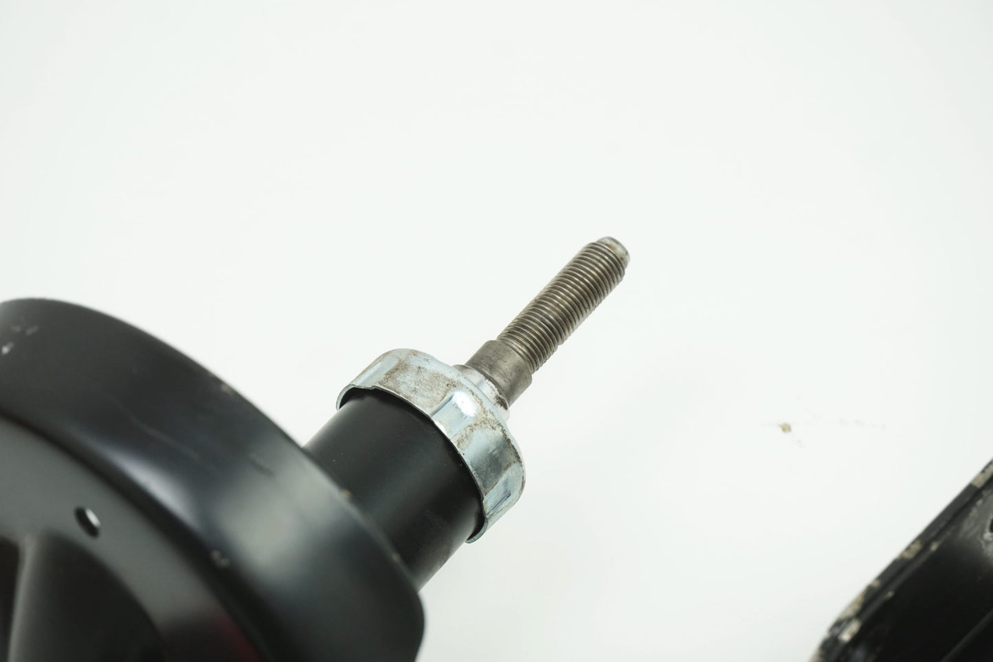 Pièce d'origine Amortisseur avant pour Renault Clio II Thalia 8671019979