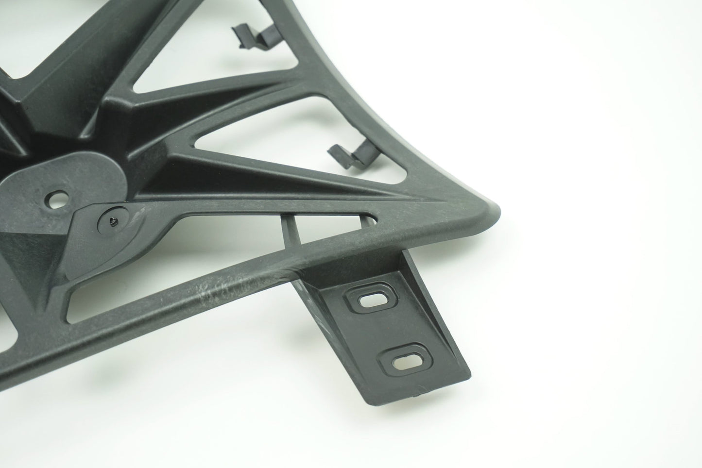 Pièce d'origine Guide de pare-chocs arrière gauche pour Renault Scenic III 850450007R