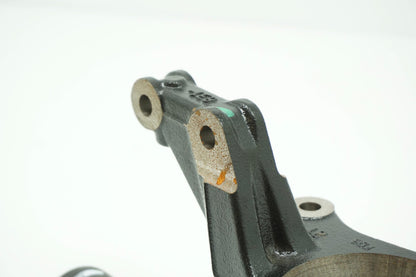 Pièce d'origine Fusée de roue avant gauche pour Renault Captur 1.5 dCi 400159304R