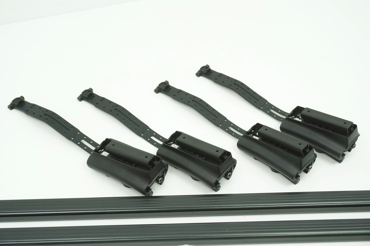 Pièce d'origine Barres de toit transversales aluminium pour Dacia Duster phase 2 2013 8201407085