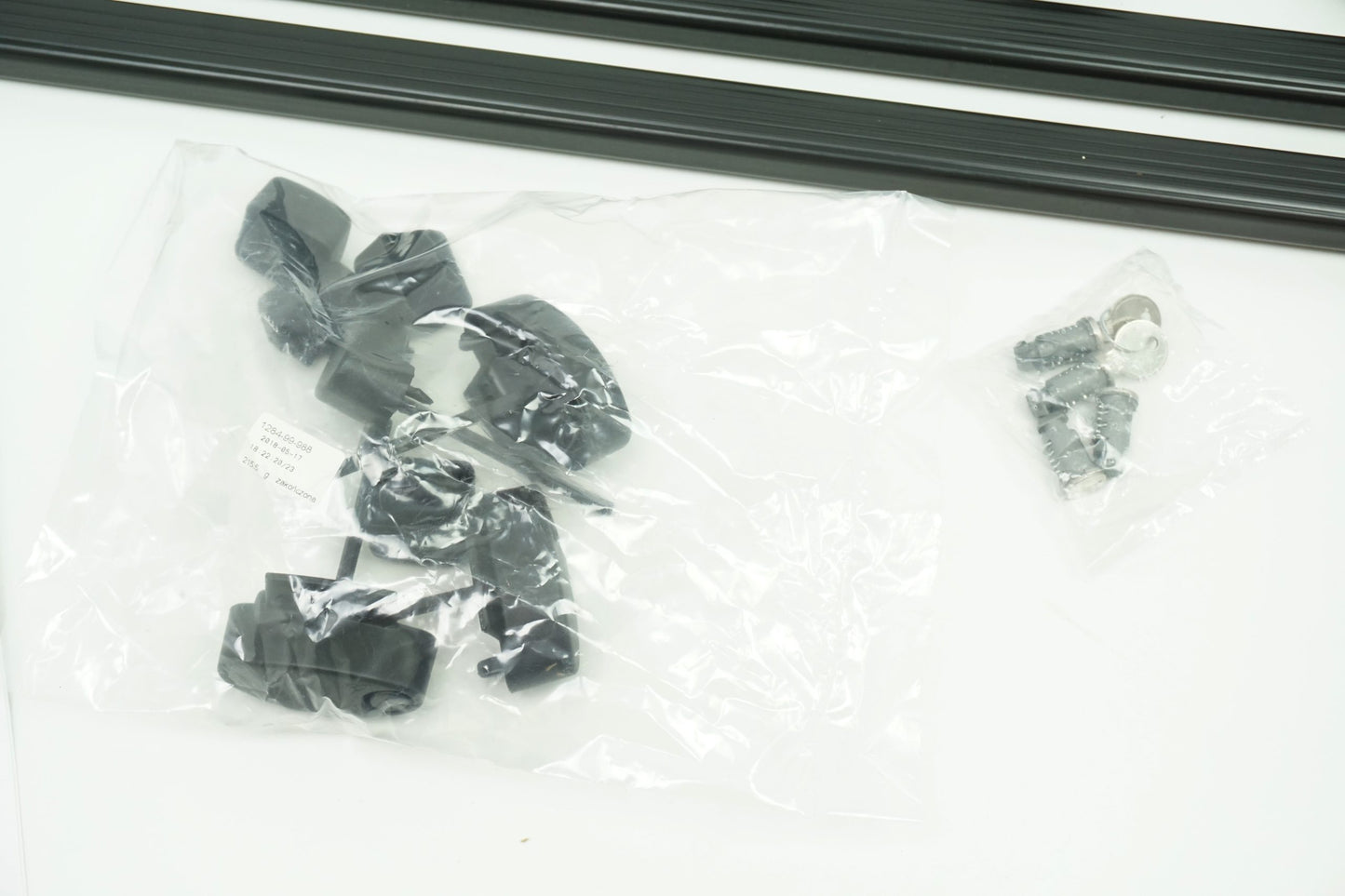 Pièce d'origine Barres de toit transversales aluminium pour Dacia Duster phase 2 2013 8201407085