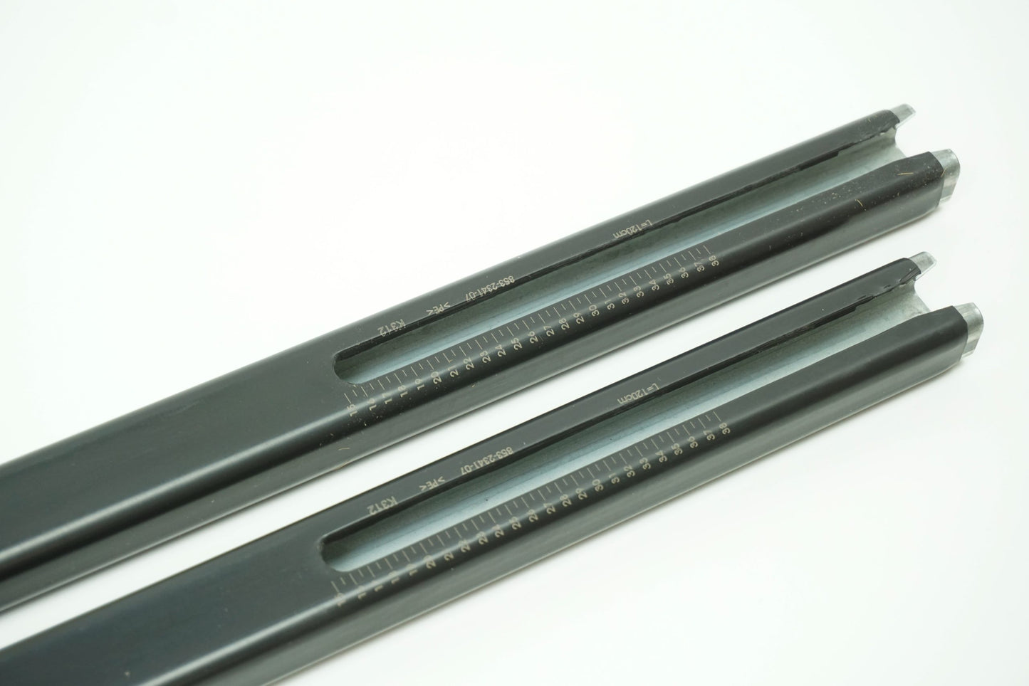 Pièce d'origine Barres de toit transversales aluminium pour Dacia Duster phase 2 2013 8201407085