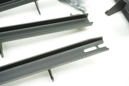 Pièce d'origine Kit de montage de marchepieds latéraux pour Dacia Duster II 8201715475