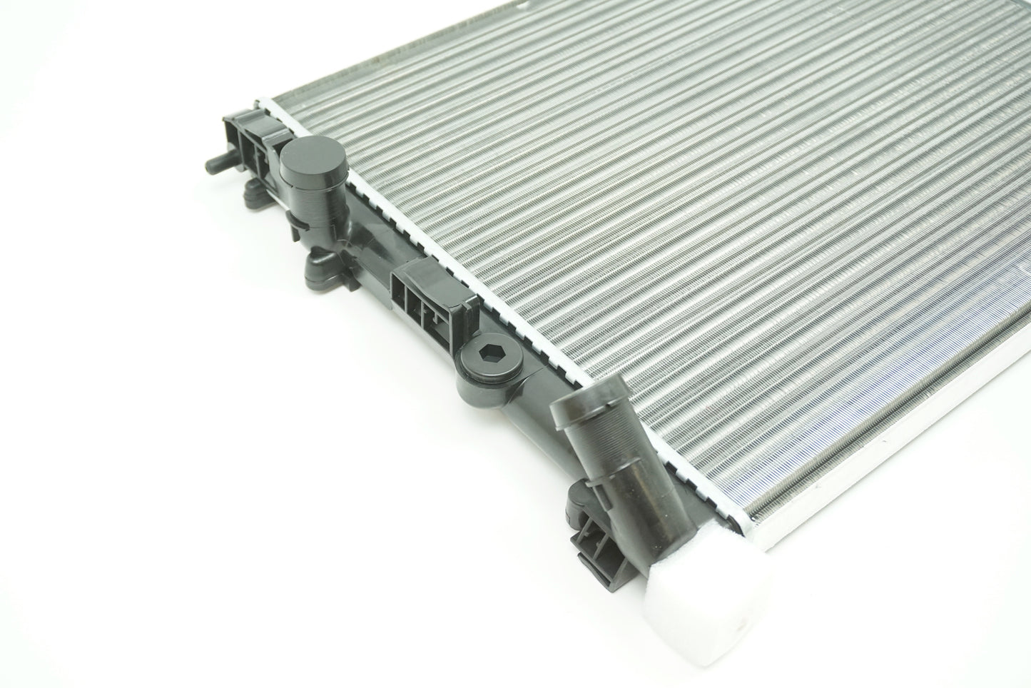 Pièce d'origine Radiateur moteur pour Dacia Logan Renault Clio Kangoo 8660000438