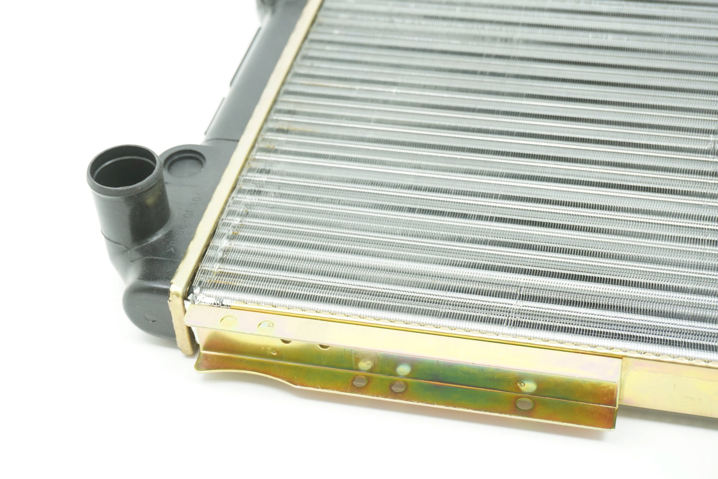 Pièce d'origine Radiateur moteur pour Renault Master II Trafic I 8660000446