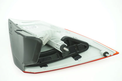 Pièce d'origine Feu arrière droit pour Renault Laguna III 265500001R
