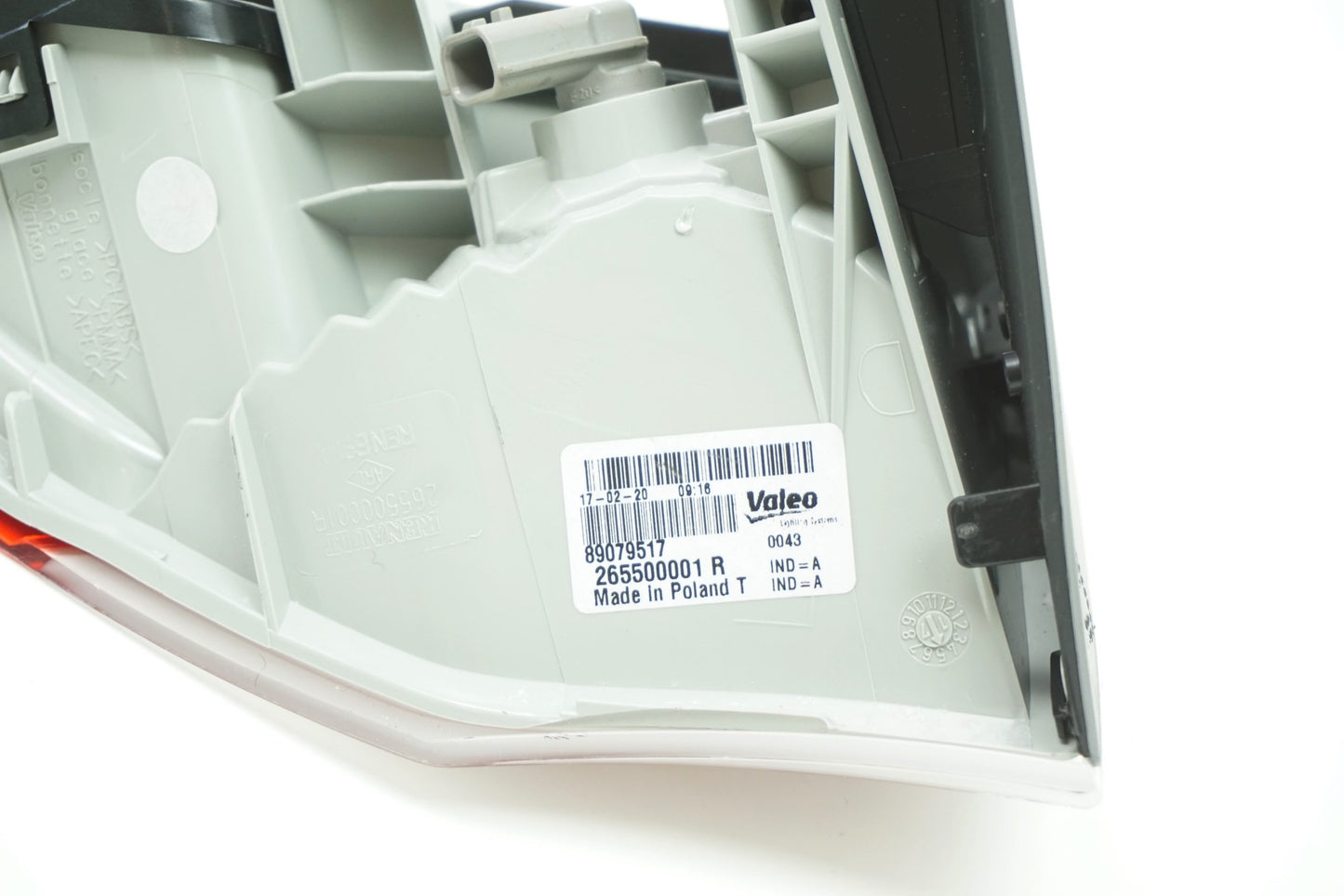 Pièce d'origine Feu arrière droit pour Renault Laguna III 265500001R