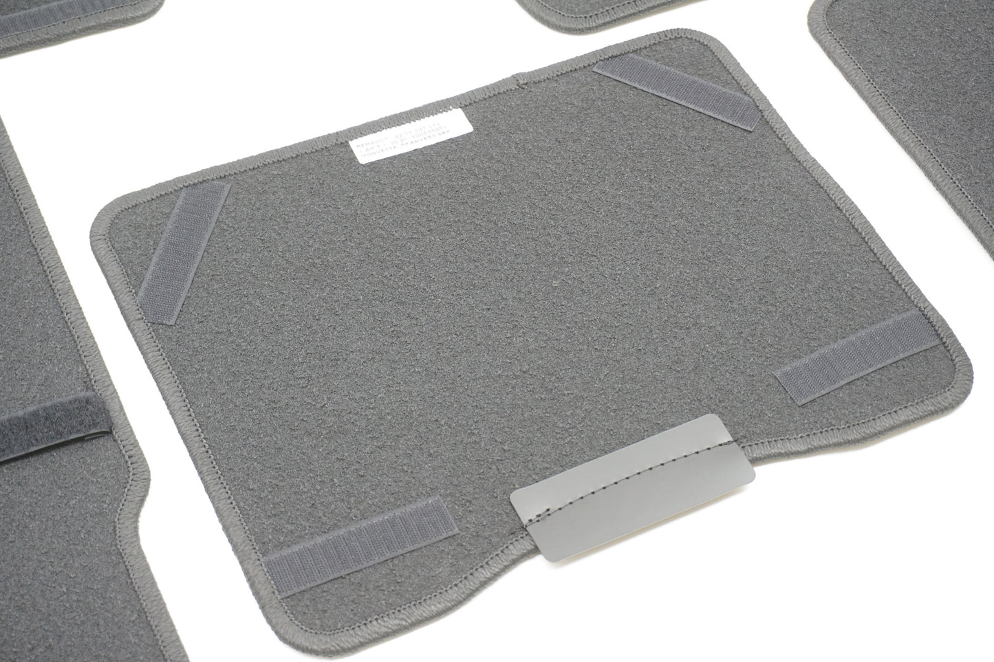 Pièce d'origine Tapis de sol en velours pour Renault Scenic IV 8201647171