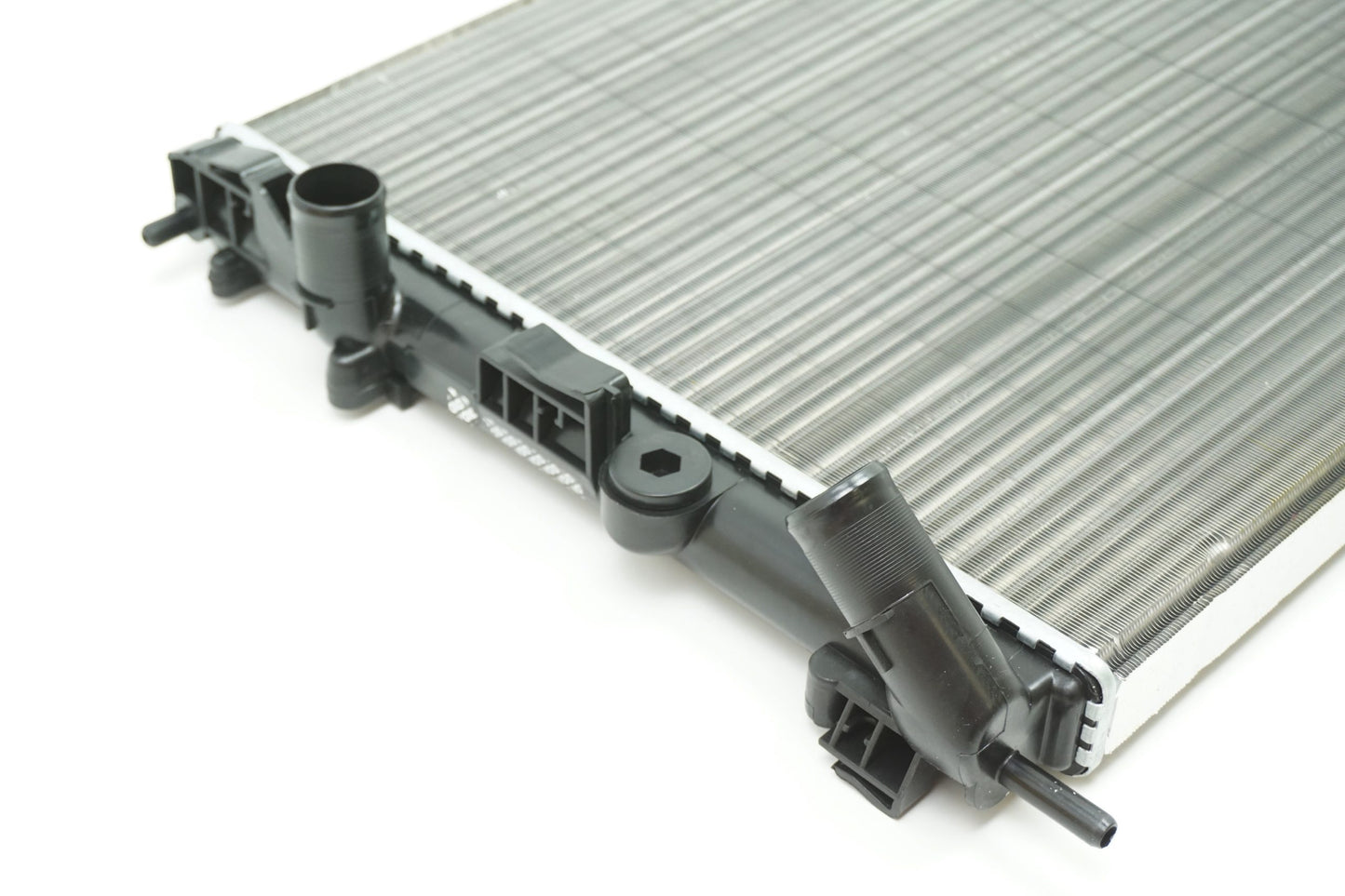 Pièce d'origine Radiateur moteur pour Renault Kangoo I 8660000495