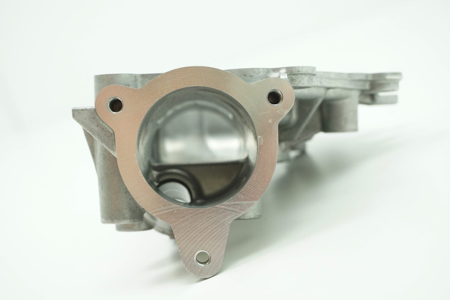 Pièce d'origine Boîtier de thermostat pour Renault Megane III 8200934203