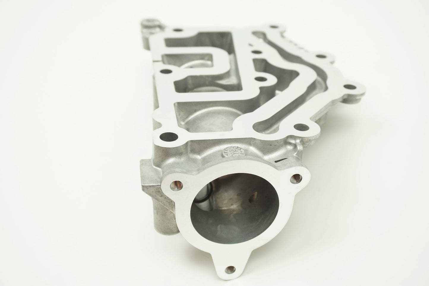 Pièce d'origine Boîtier de thermostat pour Renault Megane III 8200934203