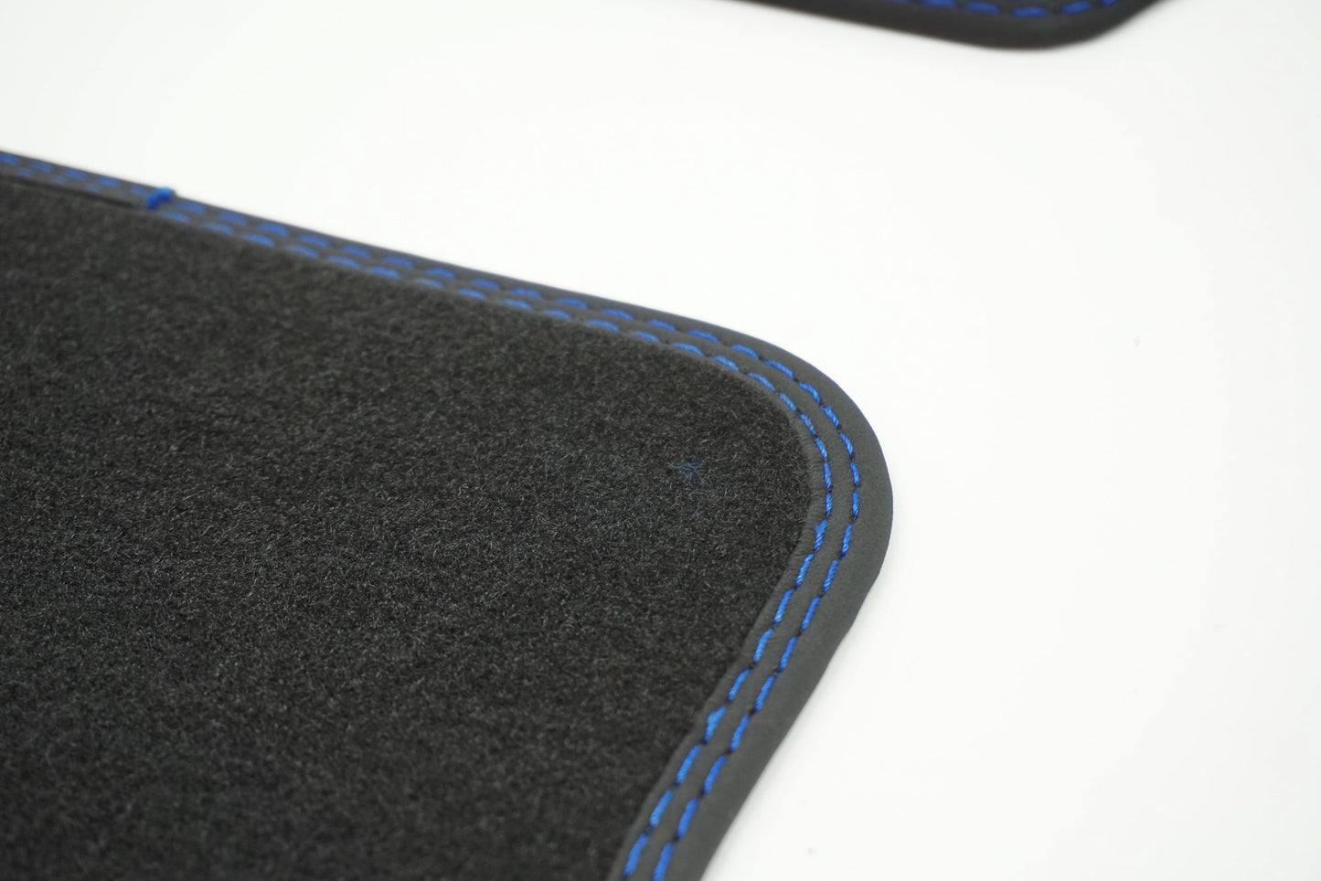 Pièce d'origine Tapis de sol velours Premium pour Renault Kadjar 8201699557