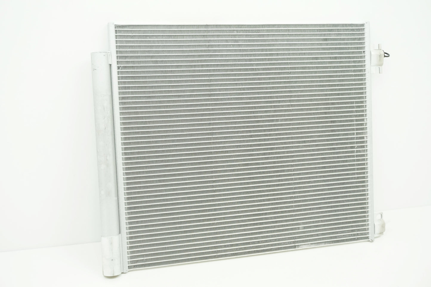 Pièce d'origine Condenseur de climatisation pour Renault Kadjar Nissan Qashqai 921006951R