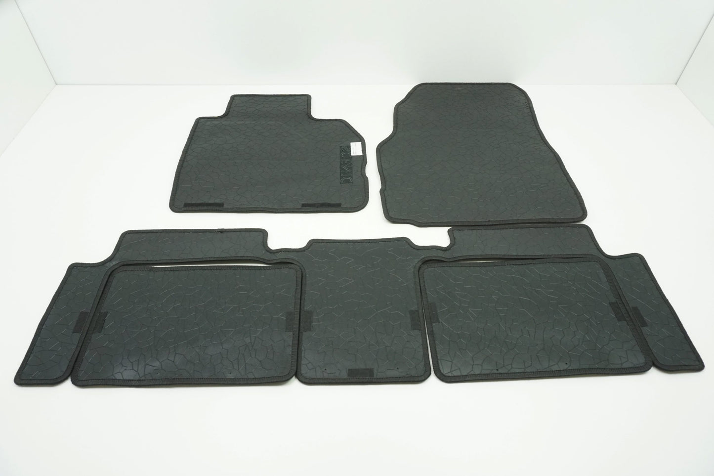 Pièce d'origine Tapis de sol velours pour Renault Scenic II 7711420454