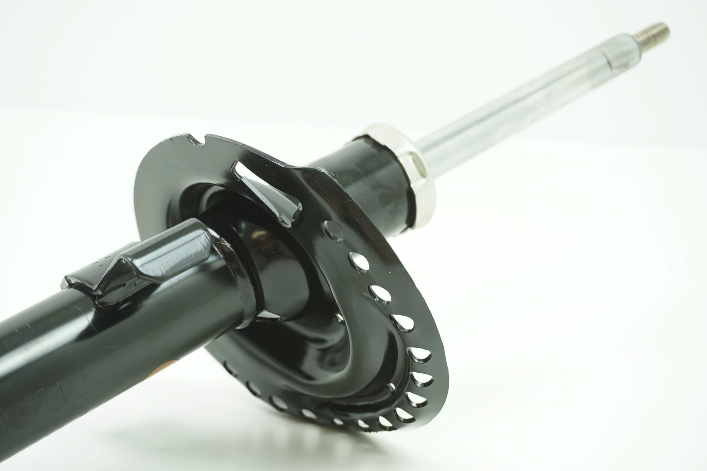 Pièce d'origine Amortisseur avant pour Renault Megane II 8200663654