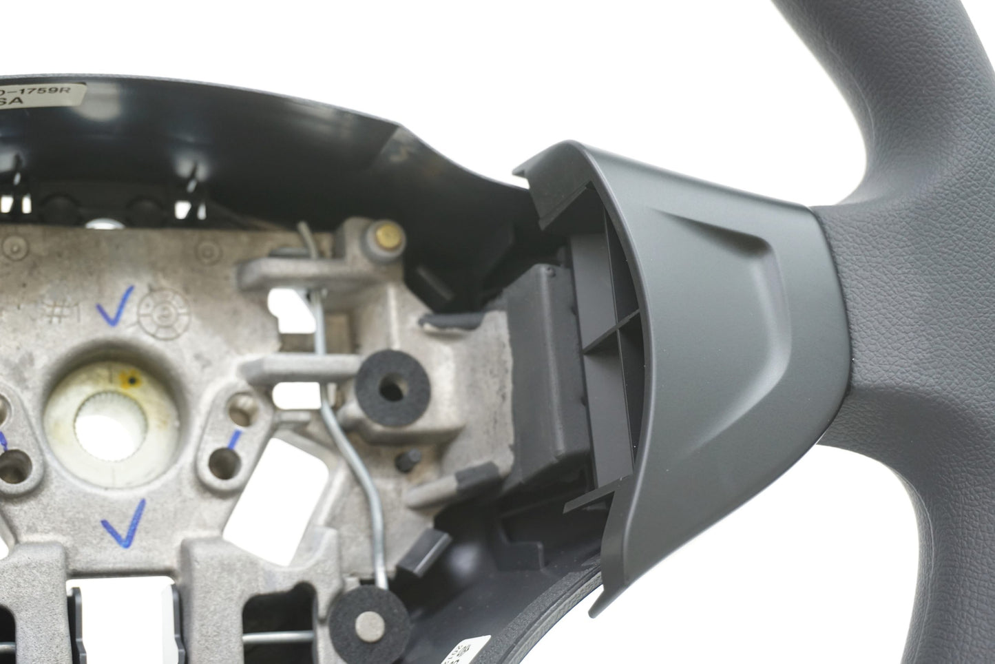Pièce d'origine Volant pour Renault Koleos 985101759R