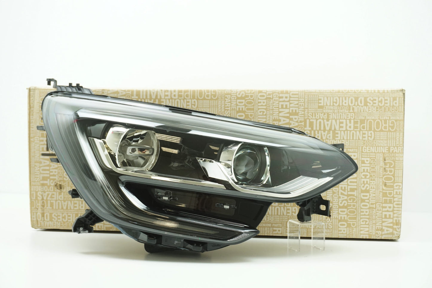 Pièce d'origine Phare avant droit pour Renault Megane IV 260100141R