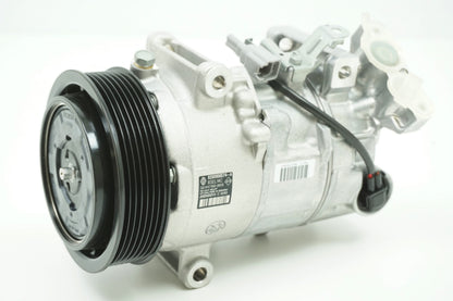 Pièce d'origine Compresseur de climatisation pour Renault Megane Scenic 8200956574