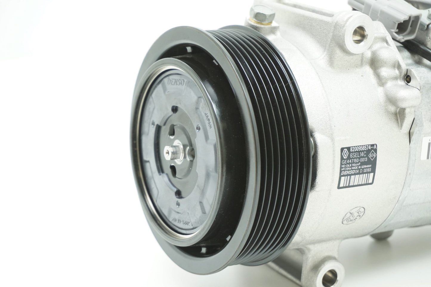 Pièce d'origine Compresseur de climatisation pour Renault Megane Scenic 8200956574
