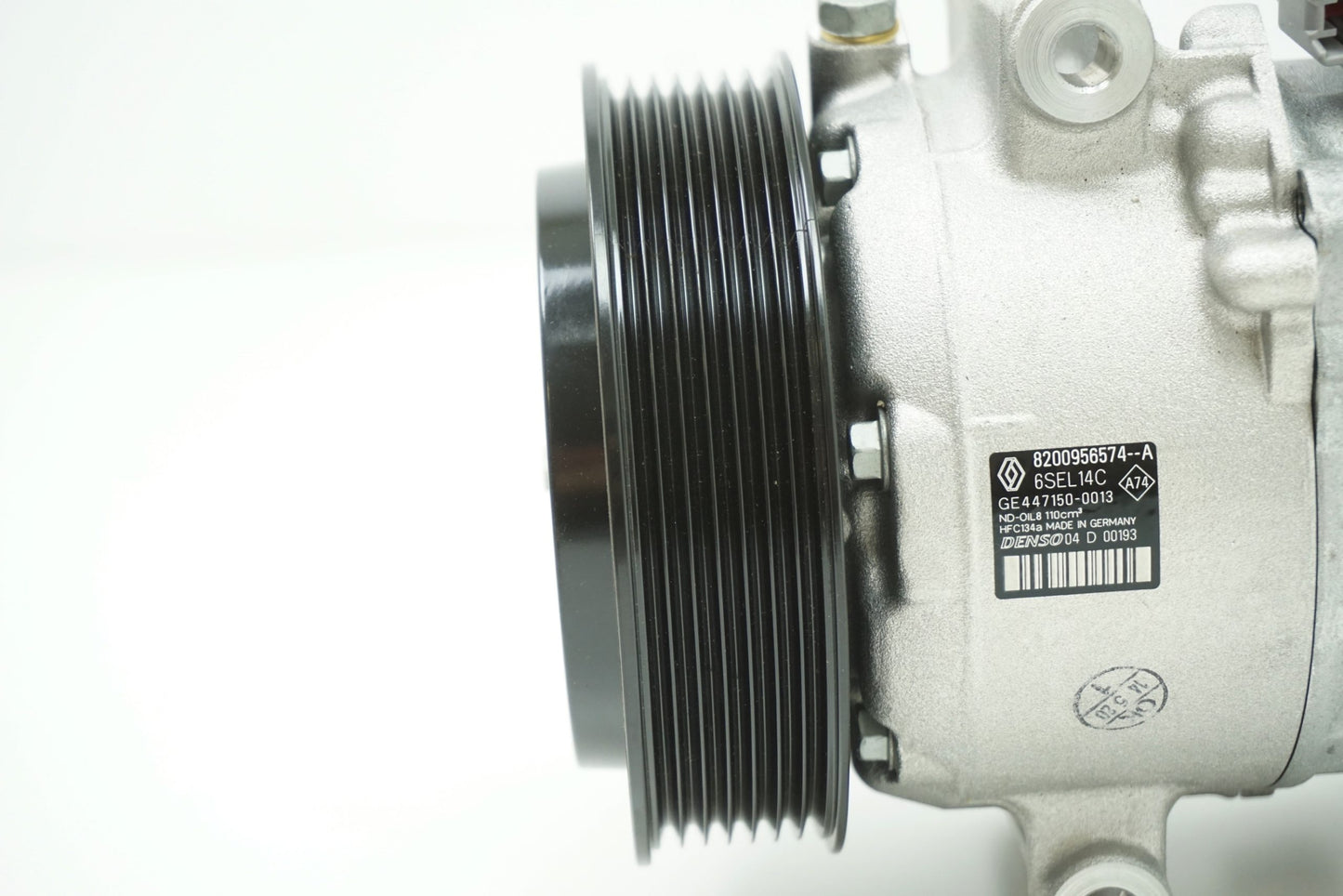 Pièce d'origine Compresseur de climatisation pour Renault Megane Scenic 8200956574