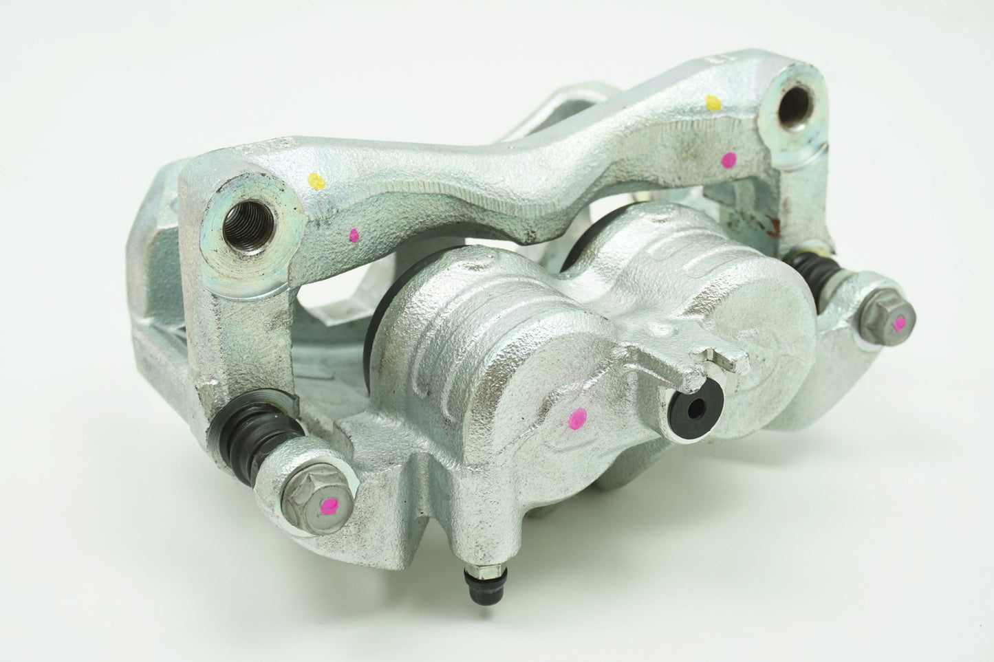 Pièce d'origine Étrier de frein avant gauche pour Nissan Navara 41011-4JA0B