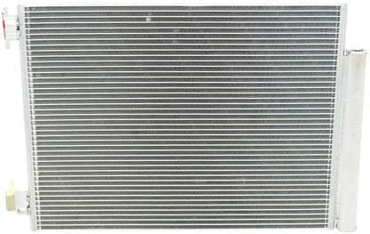 Pièce d'origine Condenseur de climatisation pour Renault Clio IV Captur 821006843R