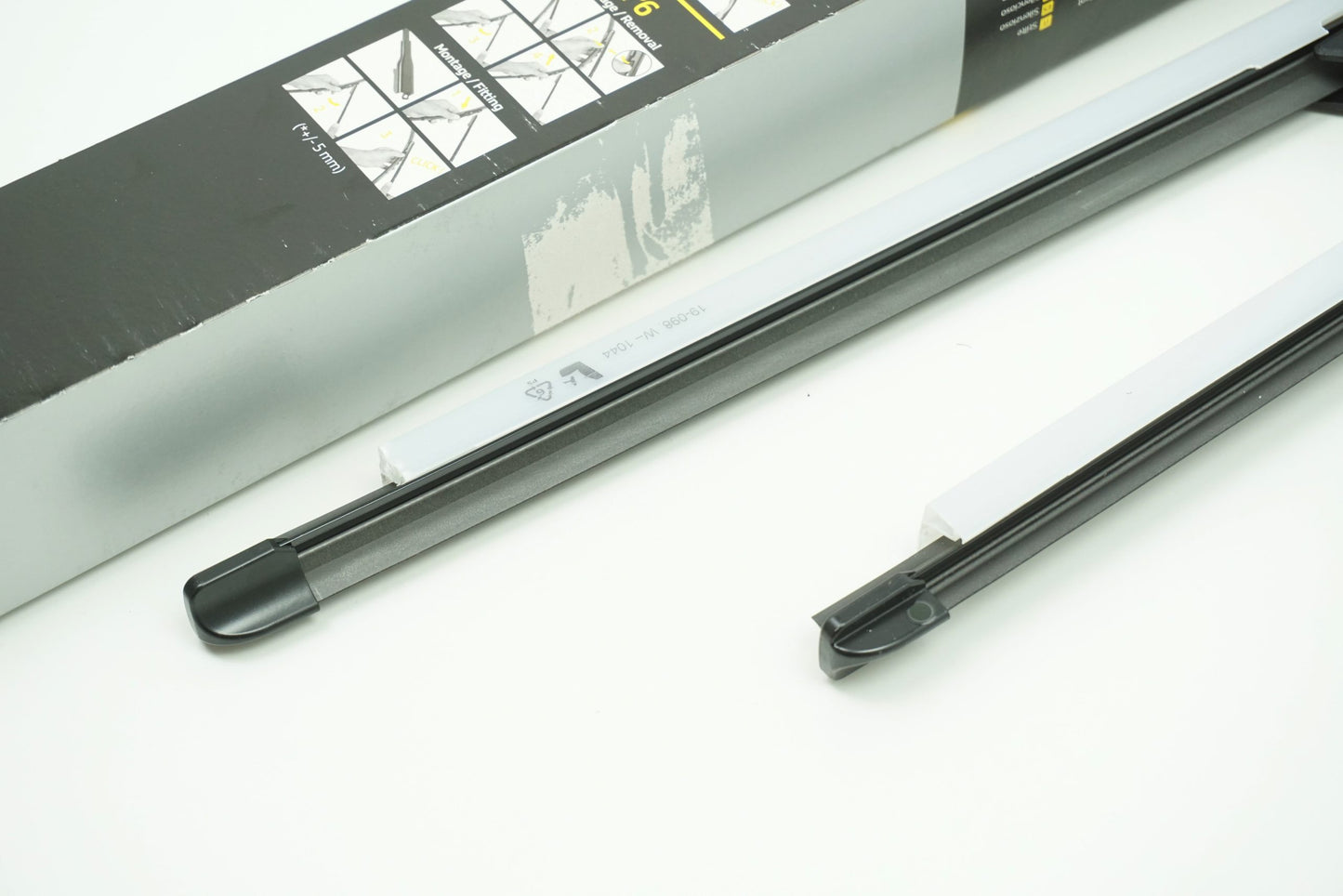 Pièce d'origine Balais d'essuie-glace 650 450 mm pour Renault Koleos II 288903505R