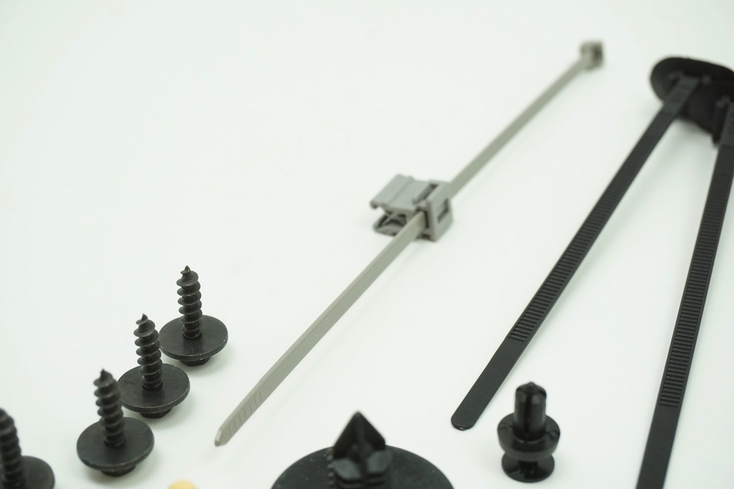 Pièce d'origine Kit de réparation de pare-chocs avant pour Renault Megane IV 620104866W