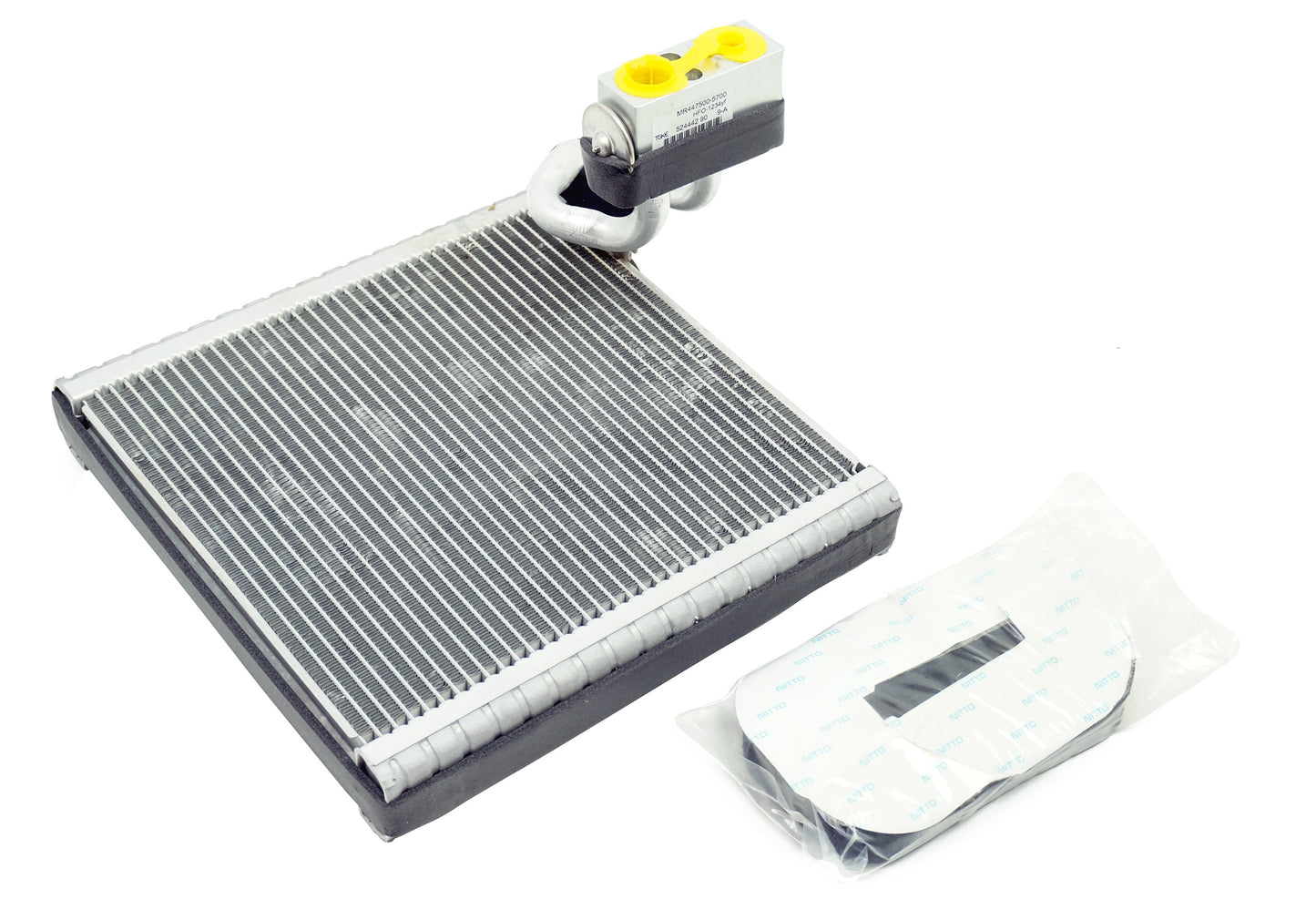 Pièce d'origine Évaporateur de climatisation avec détendeur pour Renault Master III 272811917R
