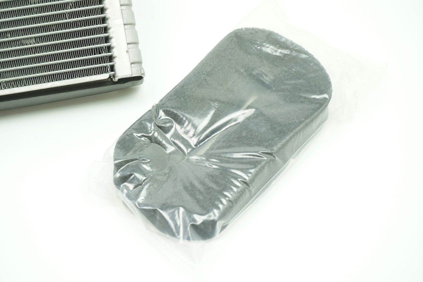 Pièce d'origine Évaporateur de climatisation avec détendeur pour Renault Master III 272811917R