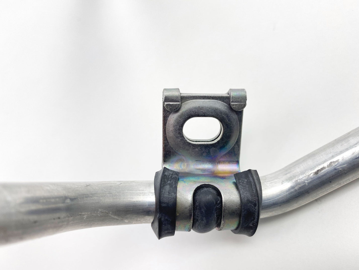 Pièce d'origine Tuyau de climatisation avec capteur pour Renault Trafic III Opel Vivaro B 924907582R