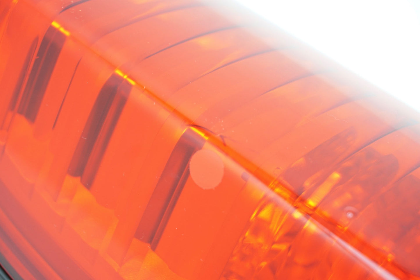 Pièce d'origine Feu arrière gauche pour Renault Trafic II Opel Vivaro 265A60120R