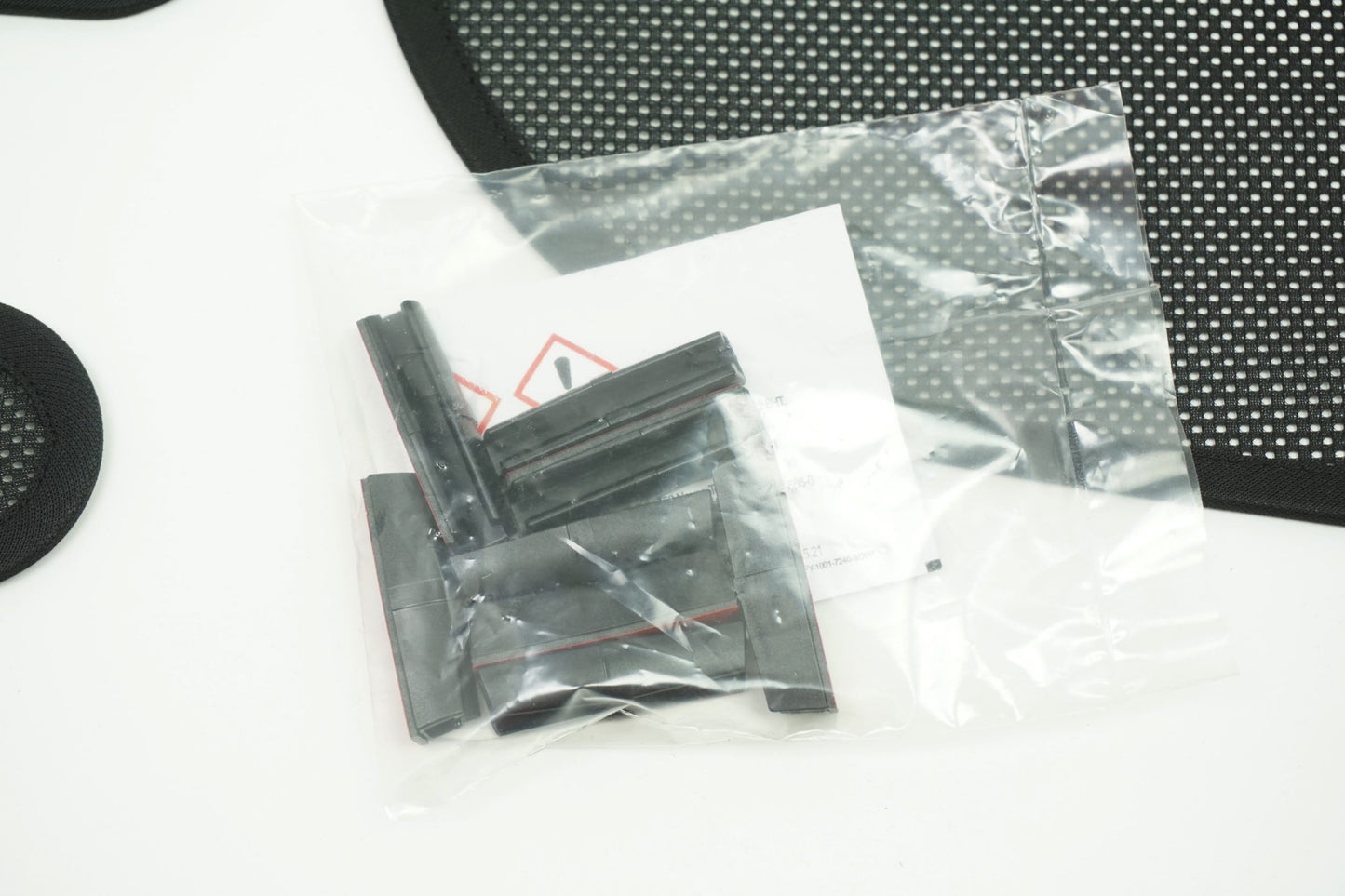 Pièce d'origine Pare-soleil de vitres pour Renault Twingo III 8201497086