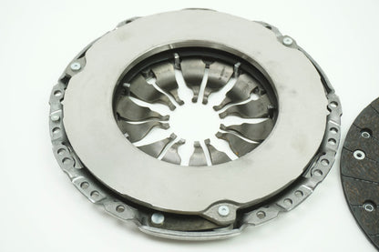 Pièce d'origine Kit d'embrayage pour Renault Dacia 302054477R 301010007R