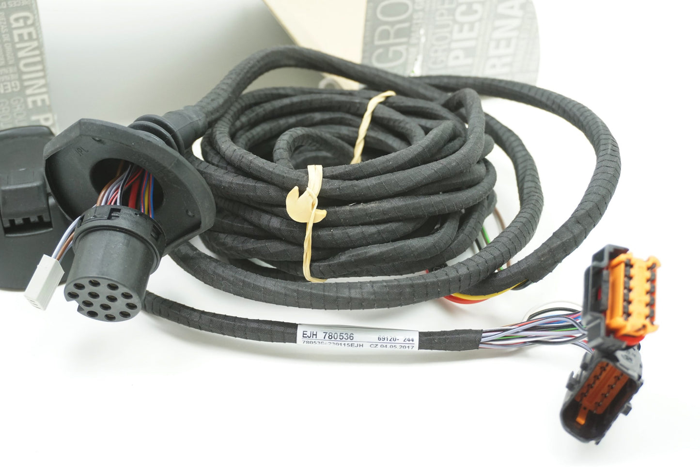 Pièce d'origine Faisceau d'attelage pour Renault Master III 8201346653